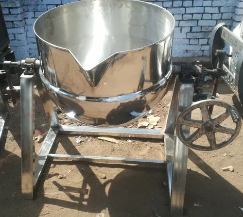 steam-jacketed-kettle-tilting-50